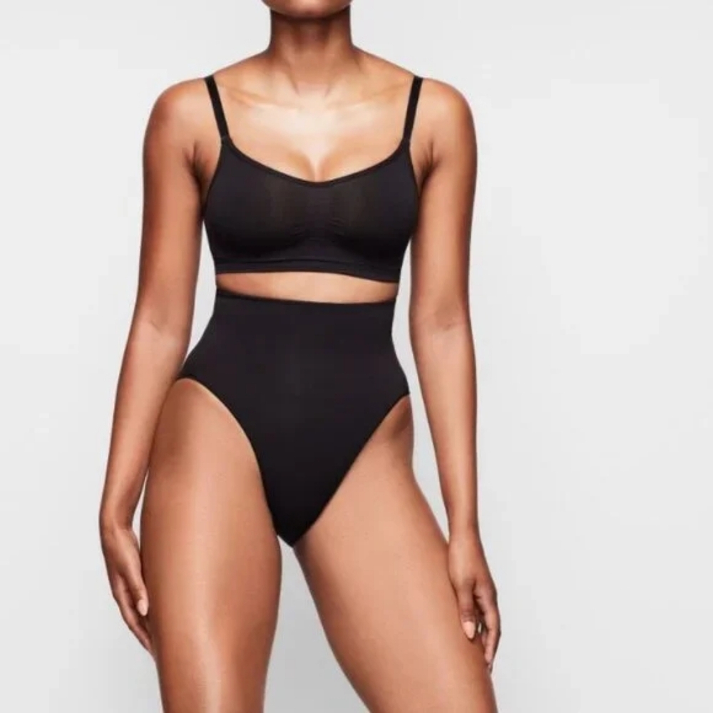 Skims Seamless Sculpt Bralette S/M